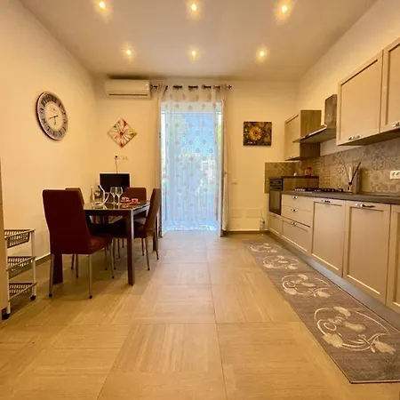 Lilibet Apartment Palermo Exterior photo